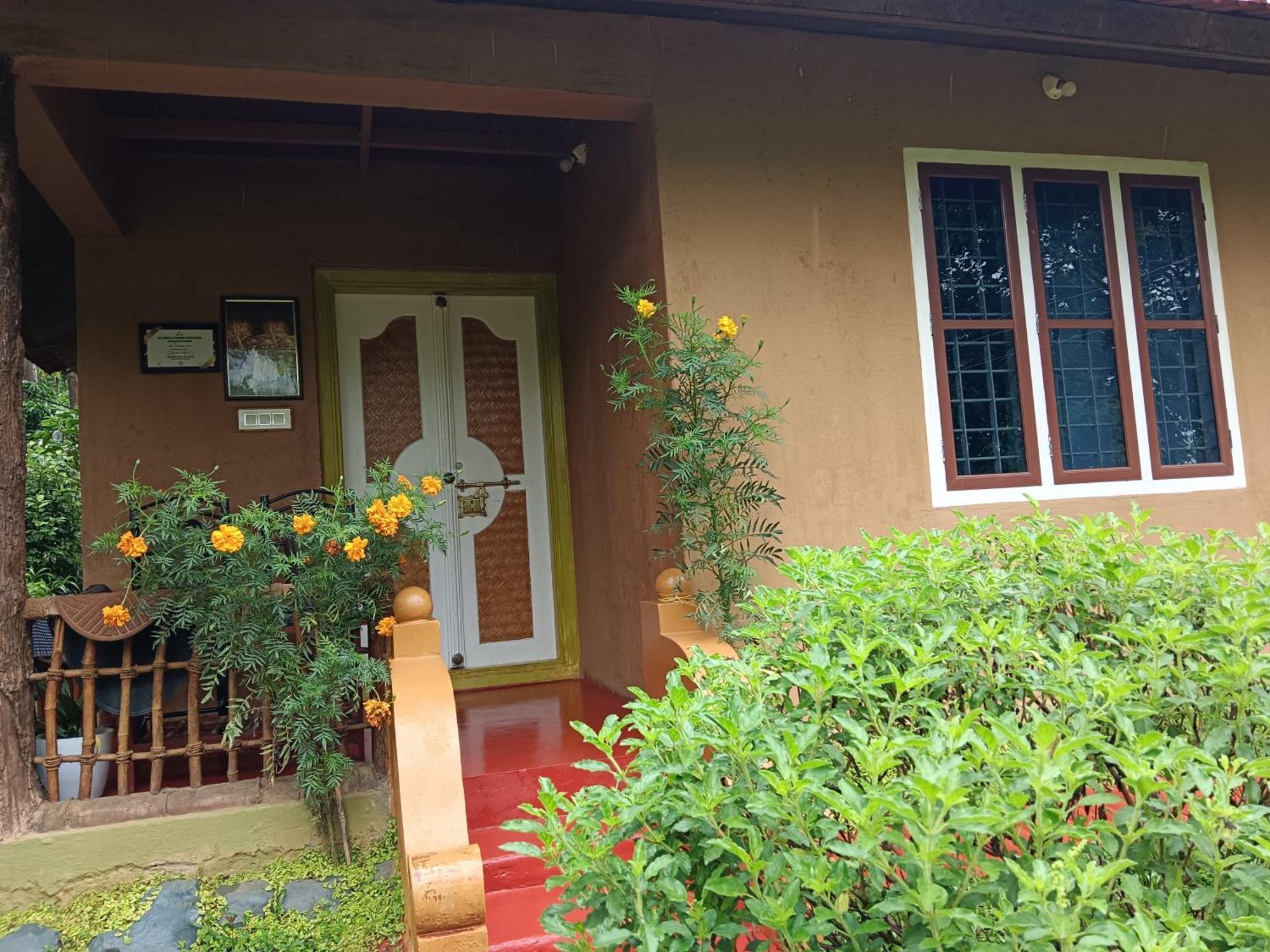 Kalidasa Tree House And Villa, Wayanad Chegāt Exterior foto